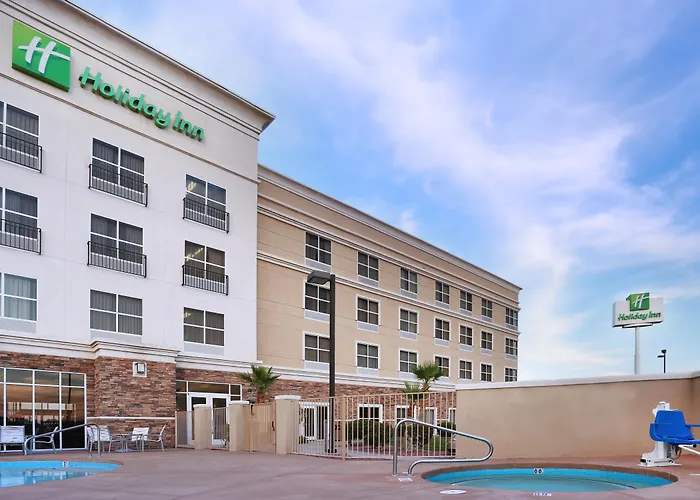 Hampton & Hotel