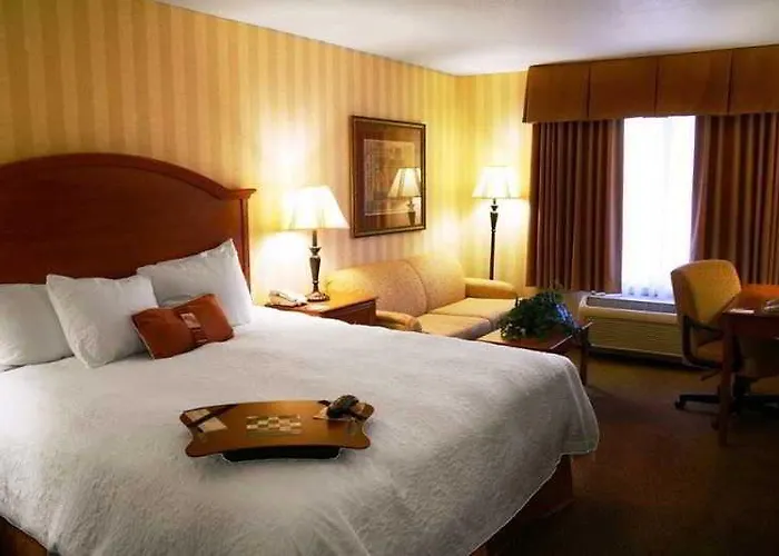 Hotel Hampton &
