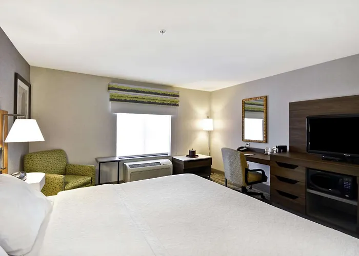 Hotel Hampton & 3*