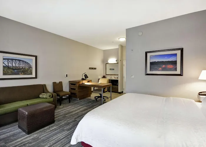 Hotel Hampton &