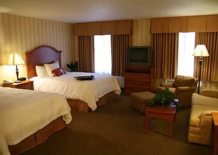 Hotel Hampton &